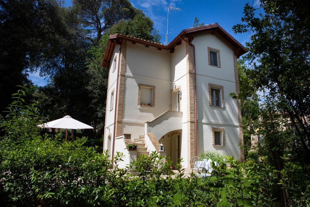 Il Gatto E Il Violino Villa ลิโดดิแฟร์โม ภายนอก รูปภาพ