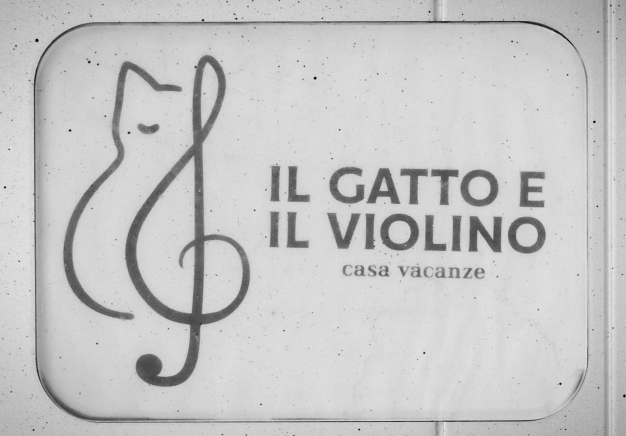 Il Gatto E Il Violino Villa ลิโดดิแฟร์โม ภายนอก รูปภาพ